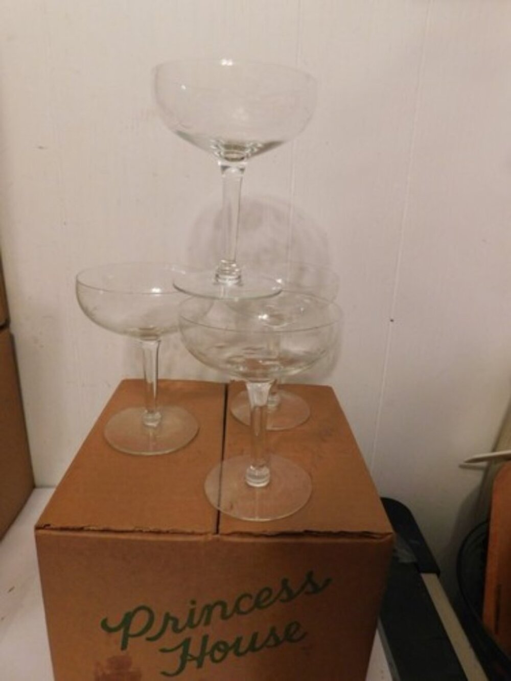 # 419 Princess House Crystal Champagne Glasses s/4